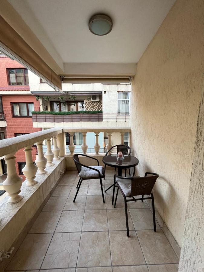 Large 2 Bedroom Apartment Soseaua Nordului Bukareszt Zewnętrze zdjęcie